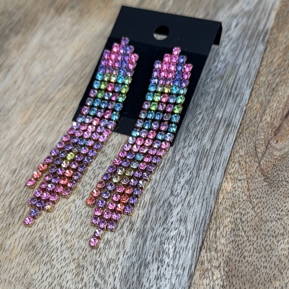 Multicolor Crystal Dangle Earrings NWOT - Picture 3 of 4